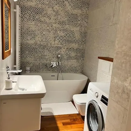 Apartament Z Tarasem Przy Targach Poznanskich Apartment Poznan