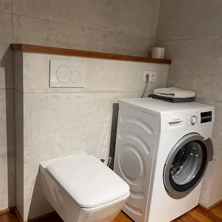 Apartament Z Tarasem Przy Targach Poznanskich Apartment *